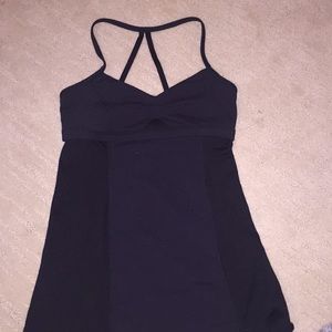 Lululemon women’s workout top